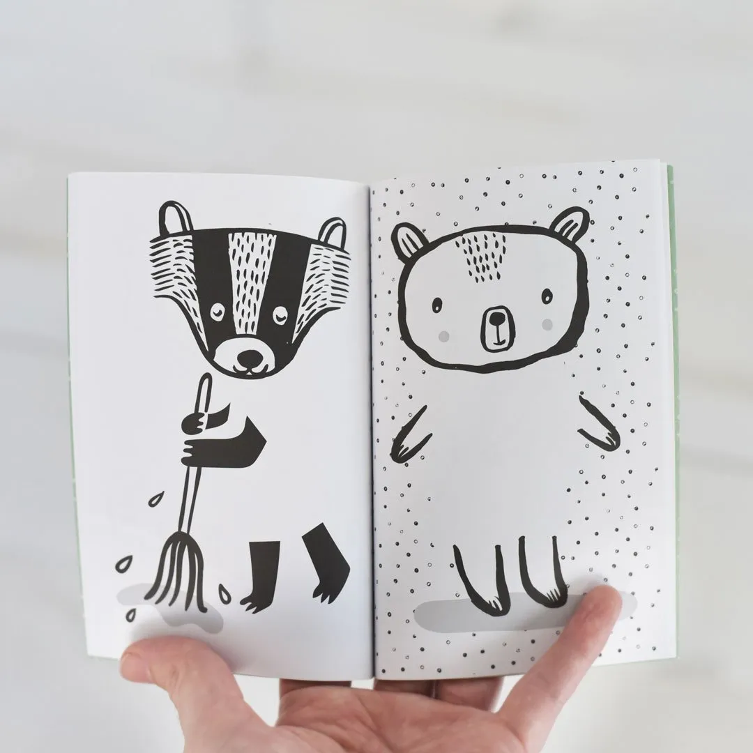 ACTIVITY BOOK: 32 WAYS TO DRESS NORDIC ANIMALS