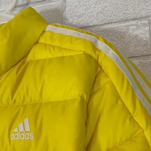 Adidas Bright Yellow Lightweight Puffer jacket Size S