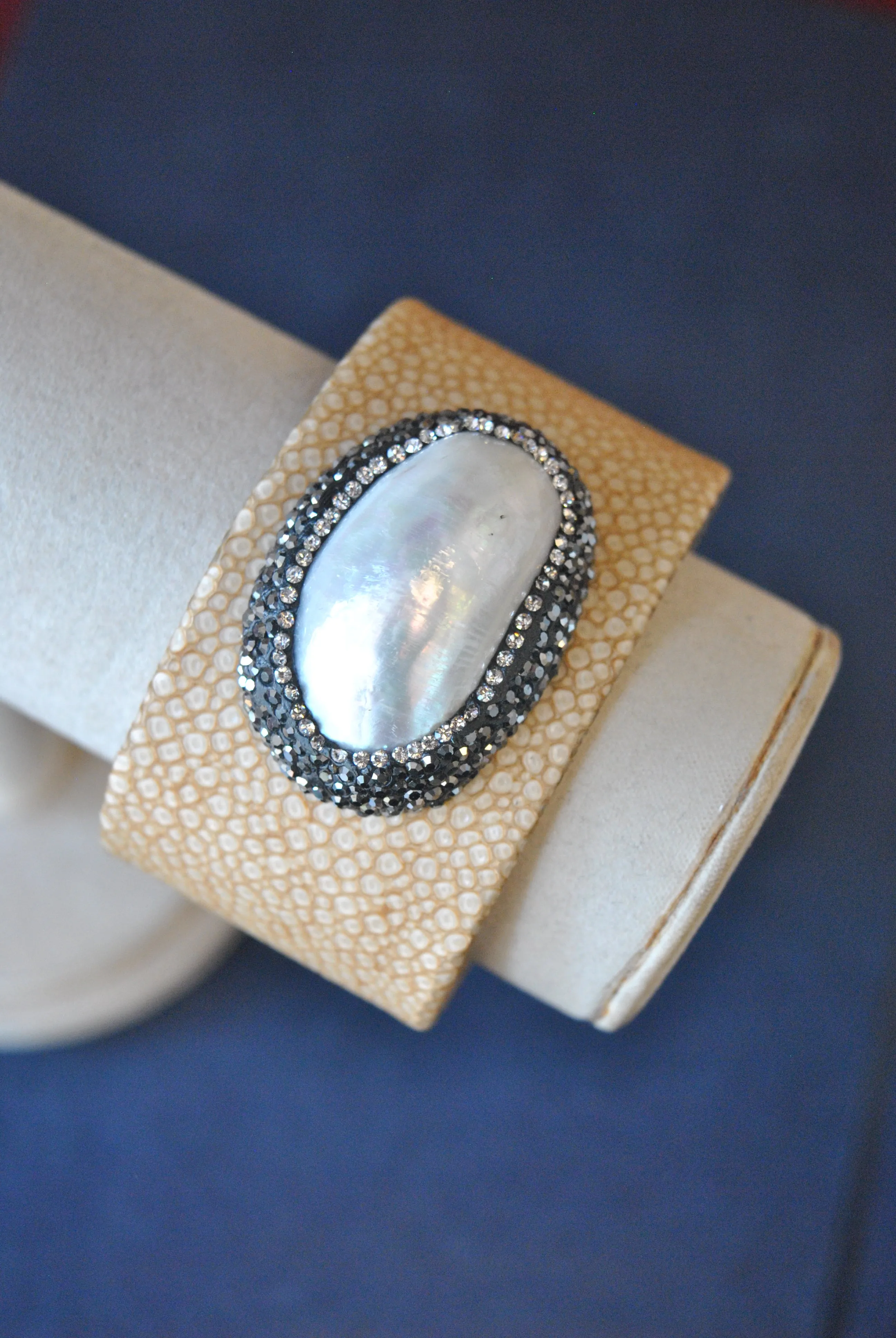 BEIGE ECO LEATHER CUFF WITH WHITE SHELL AND SWAROVSKI CRYSTALS