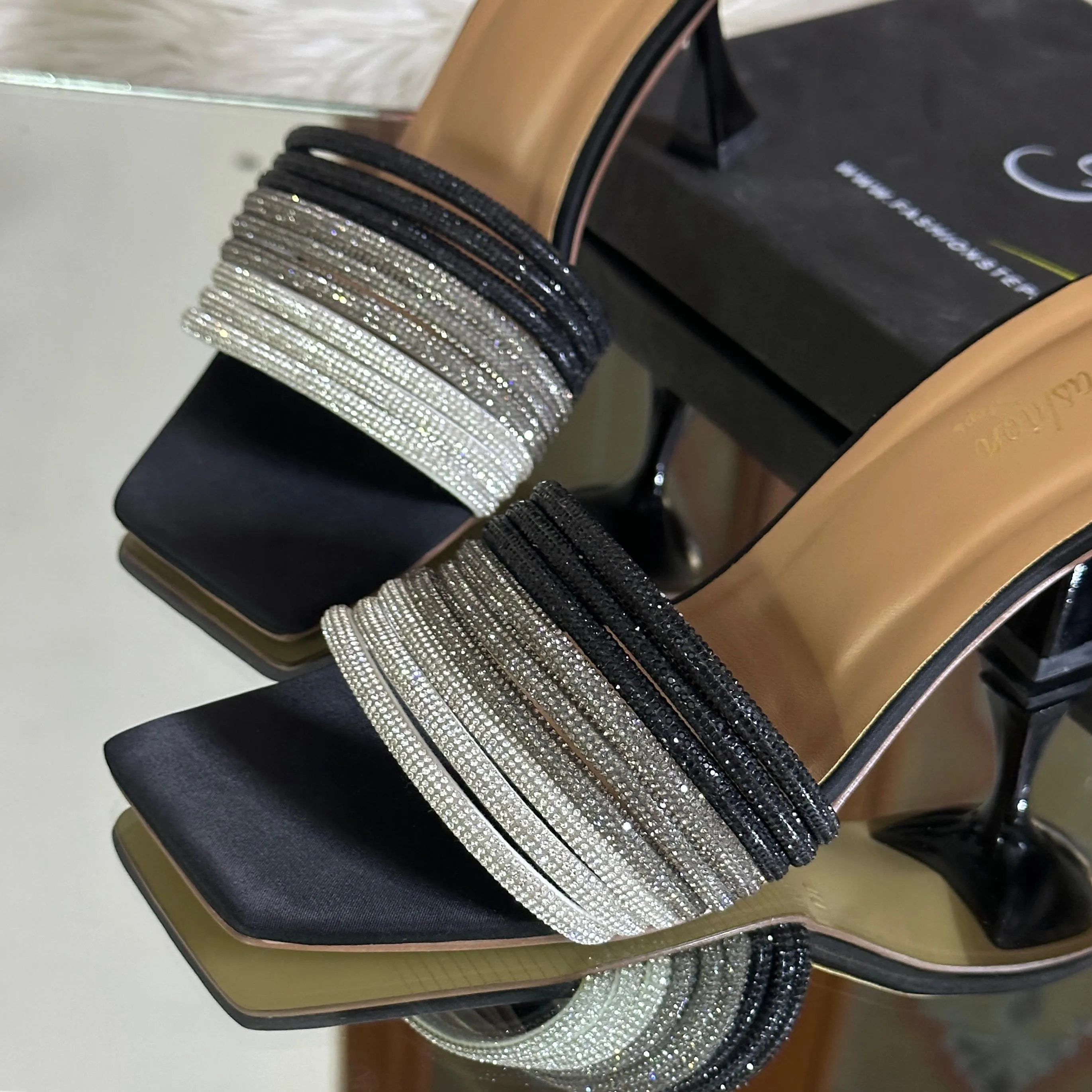 Glamora Heels (Black)
