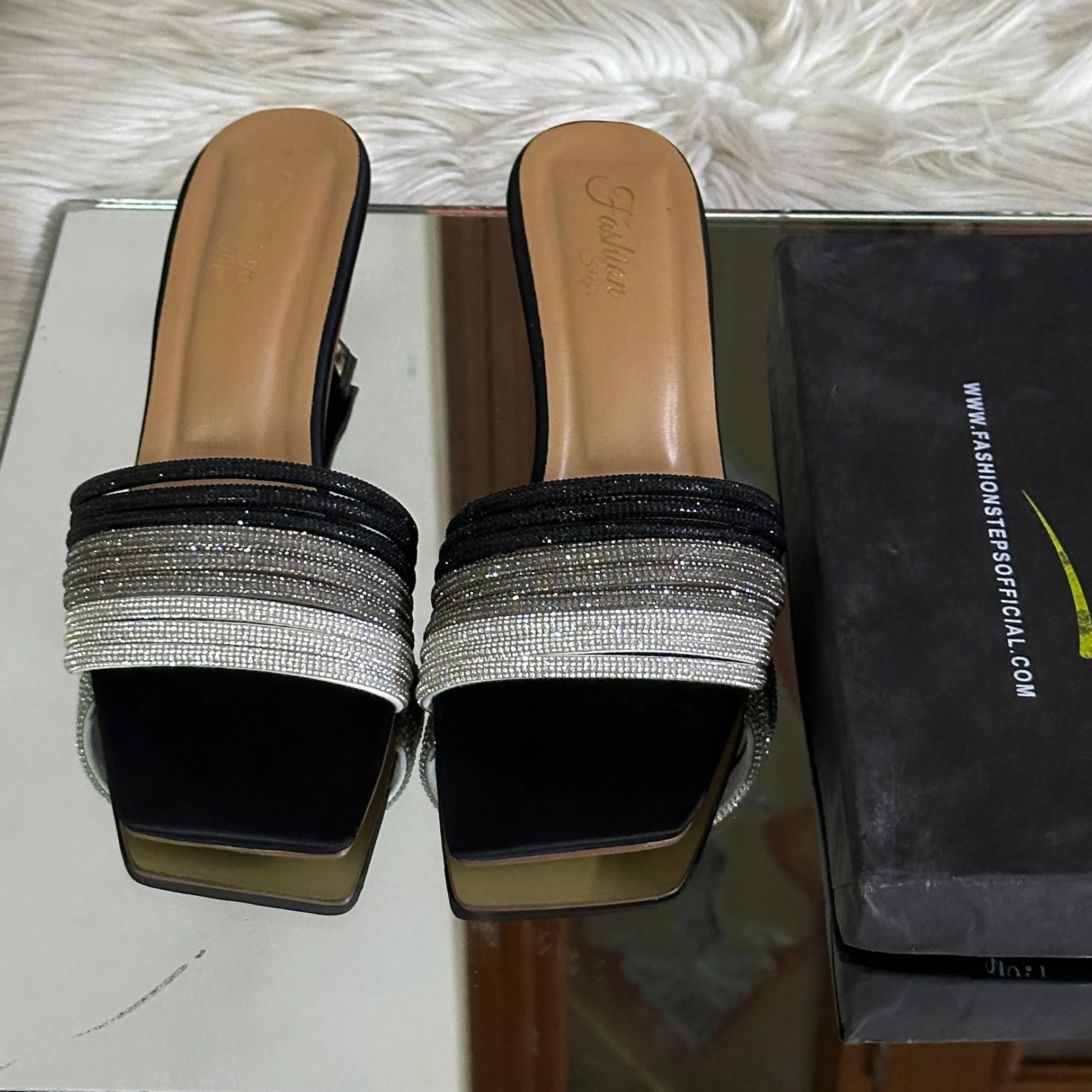 Glamora Heels (Black)