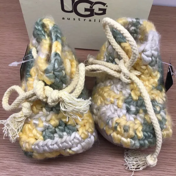 Infant UGG Crochet bootie