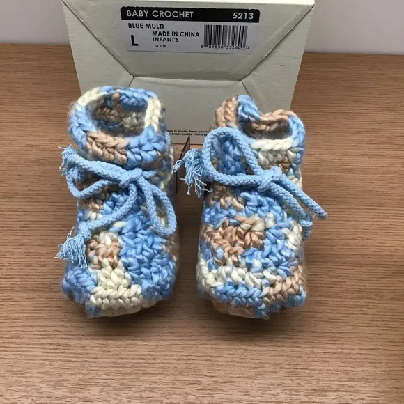 Infant UGG Crochet bootie