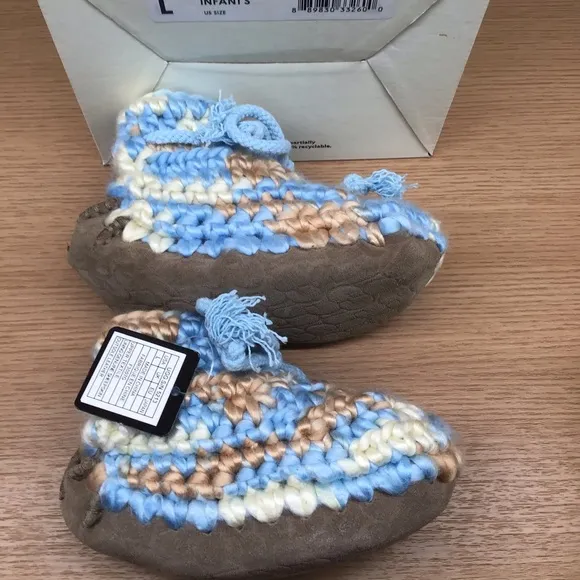 Infant UGG Crochet bootie