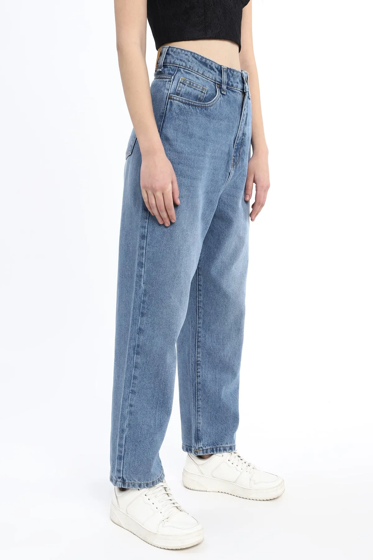 Light wash Mom fit Jeans