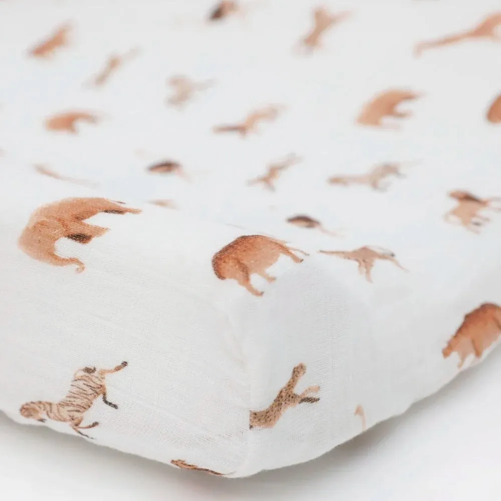 Little Unicorn Organic Cotton Muslin Changing Pad Cover (Animal Crackers)