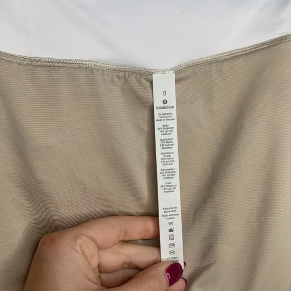 Lululemon Women’s Speed Up High-Rise Lined 3.5” Work Out Short in White Size 8