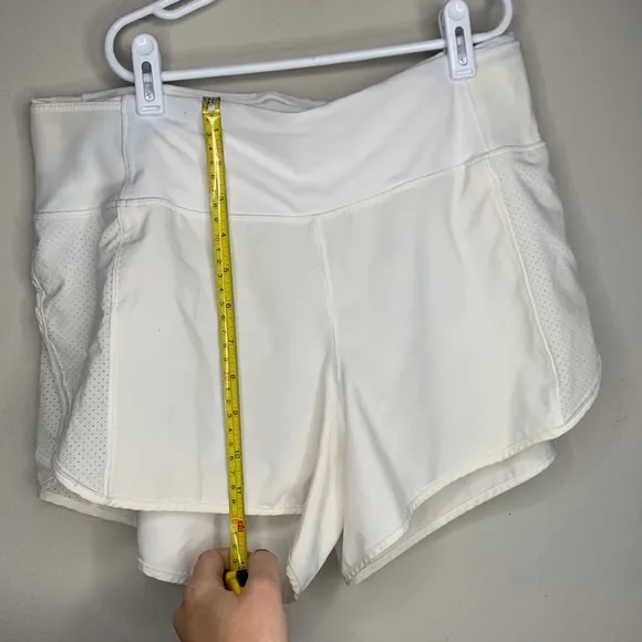 Lululemon Women’s Speed Up High-Rise Lined 3.5” Work Out Short in White Size 8
