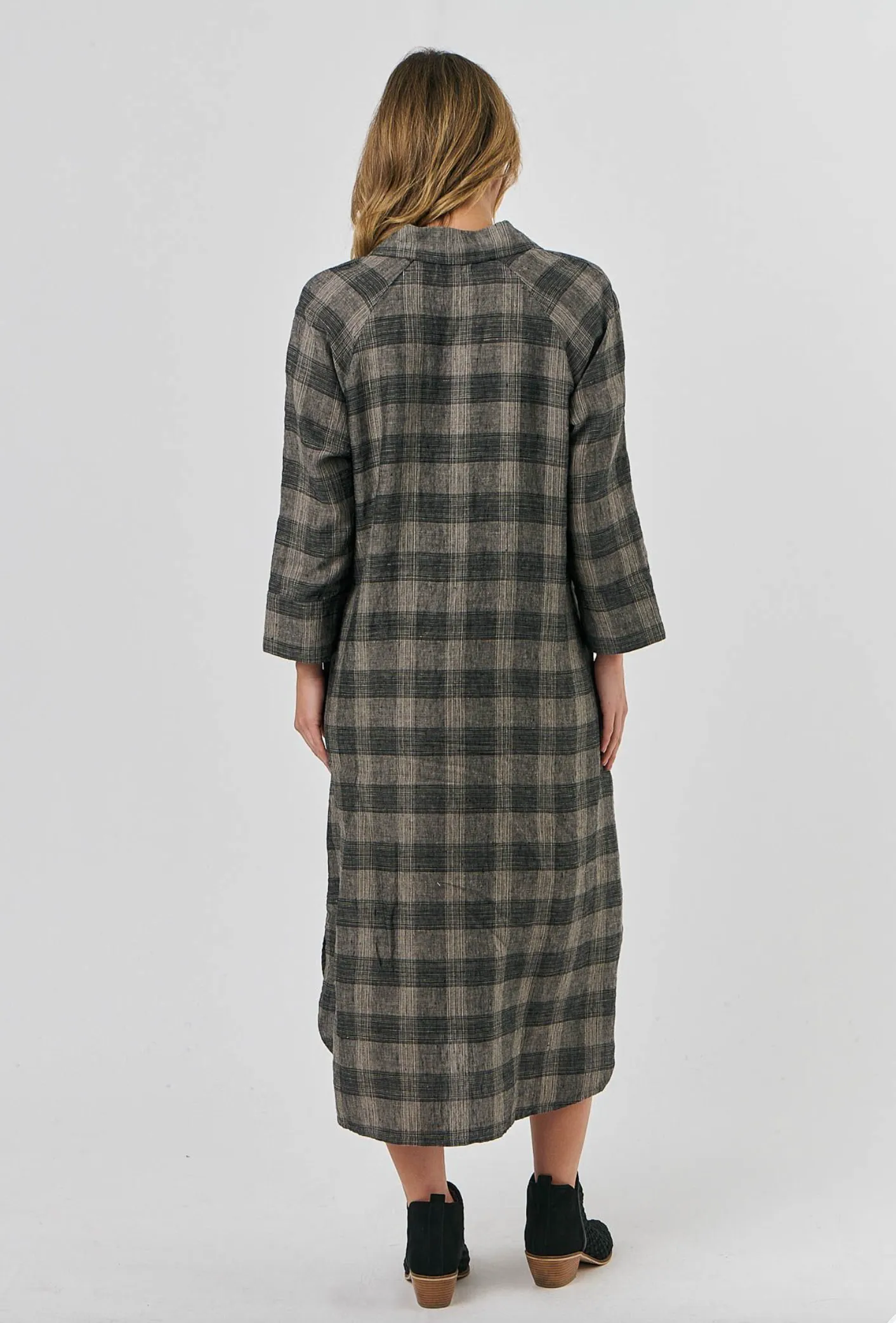 Naturals by Olive et Julie Mesh Print Maxi Dress
