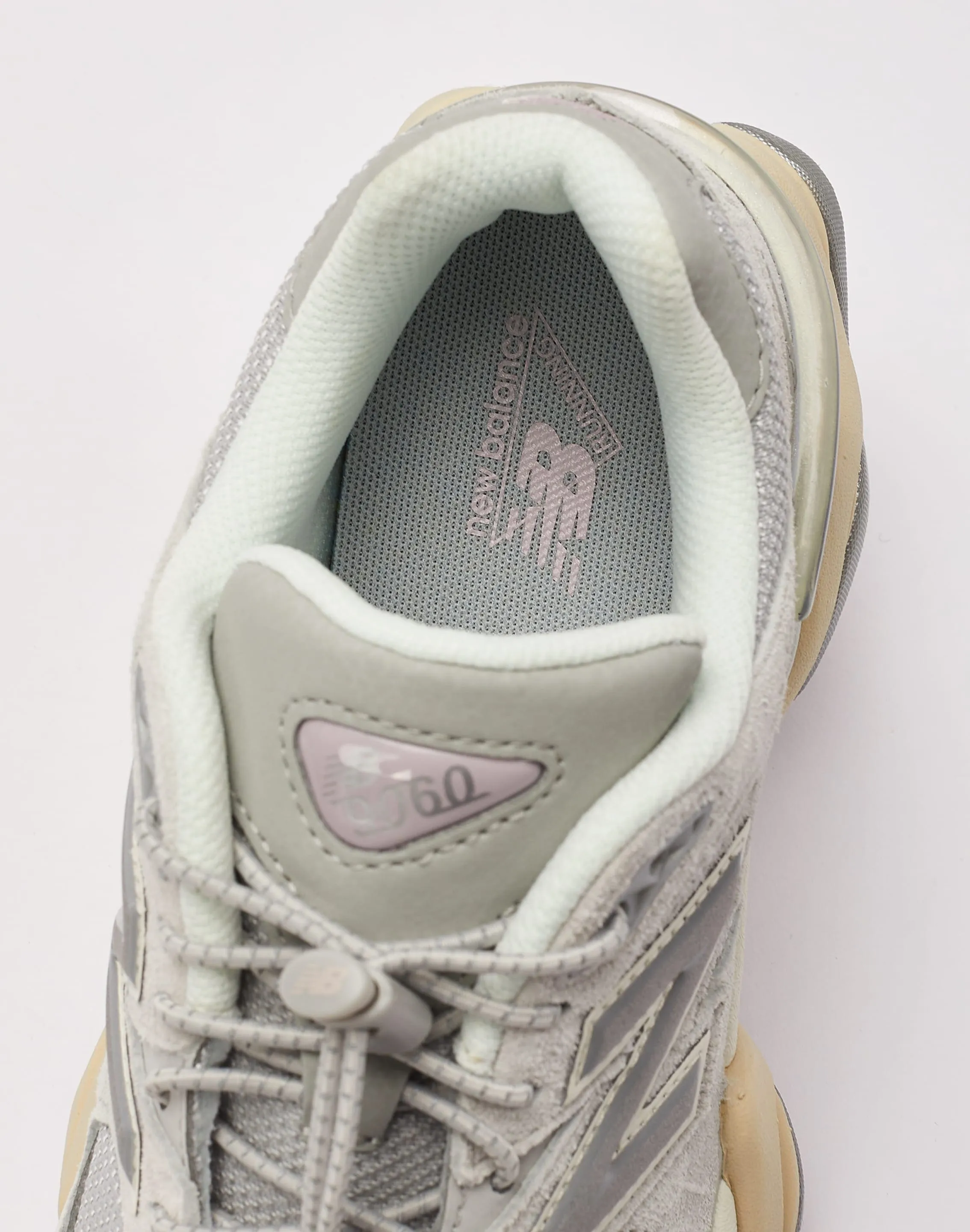 New Balance 9060 Grade-School
