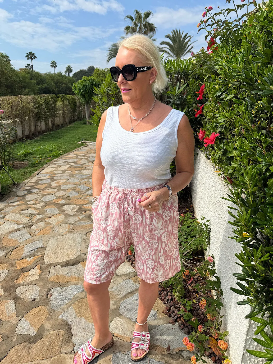 Rose Brushed Damask Print Shorts