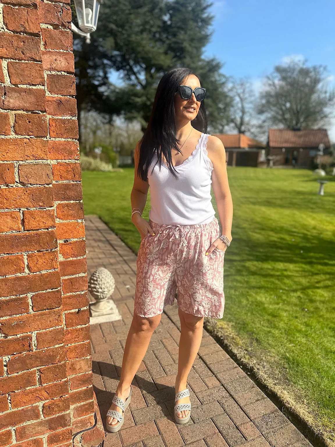 Rose Brushed Damask Print Shorts