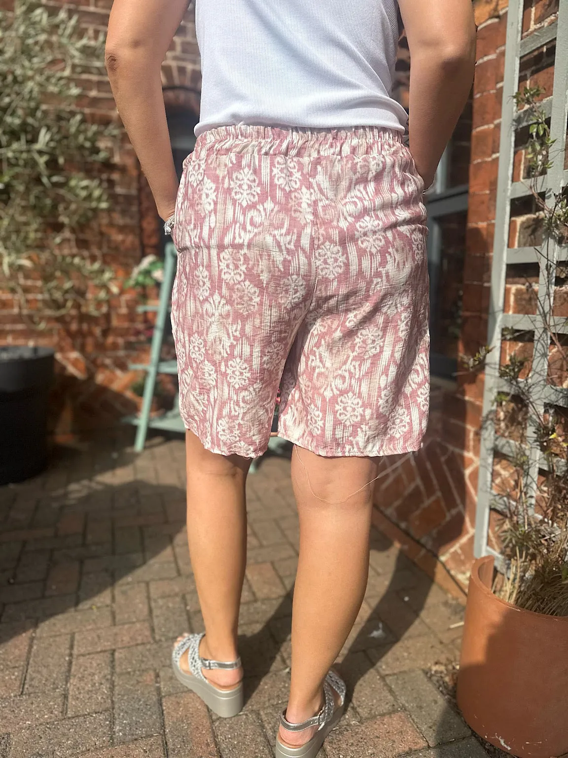 Rose Brushed Damask Print Shorts