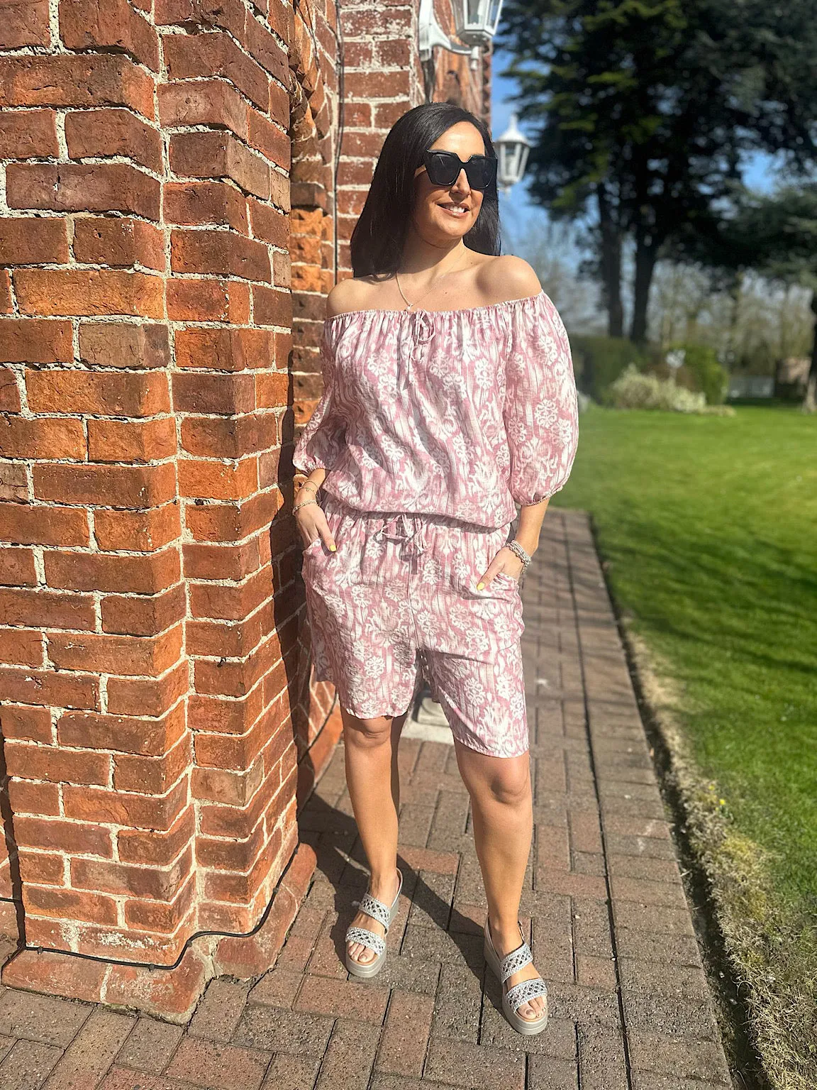 Rose Brushed Damask Print Shorts