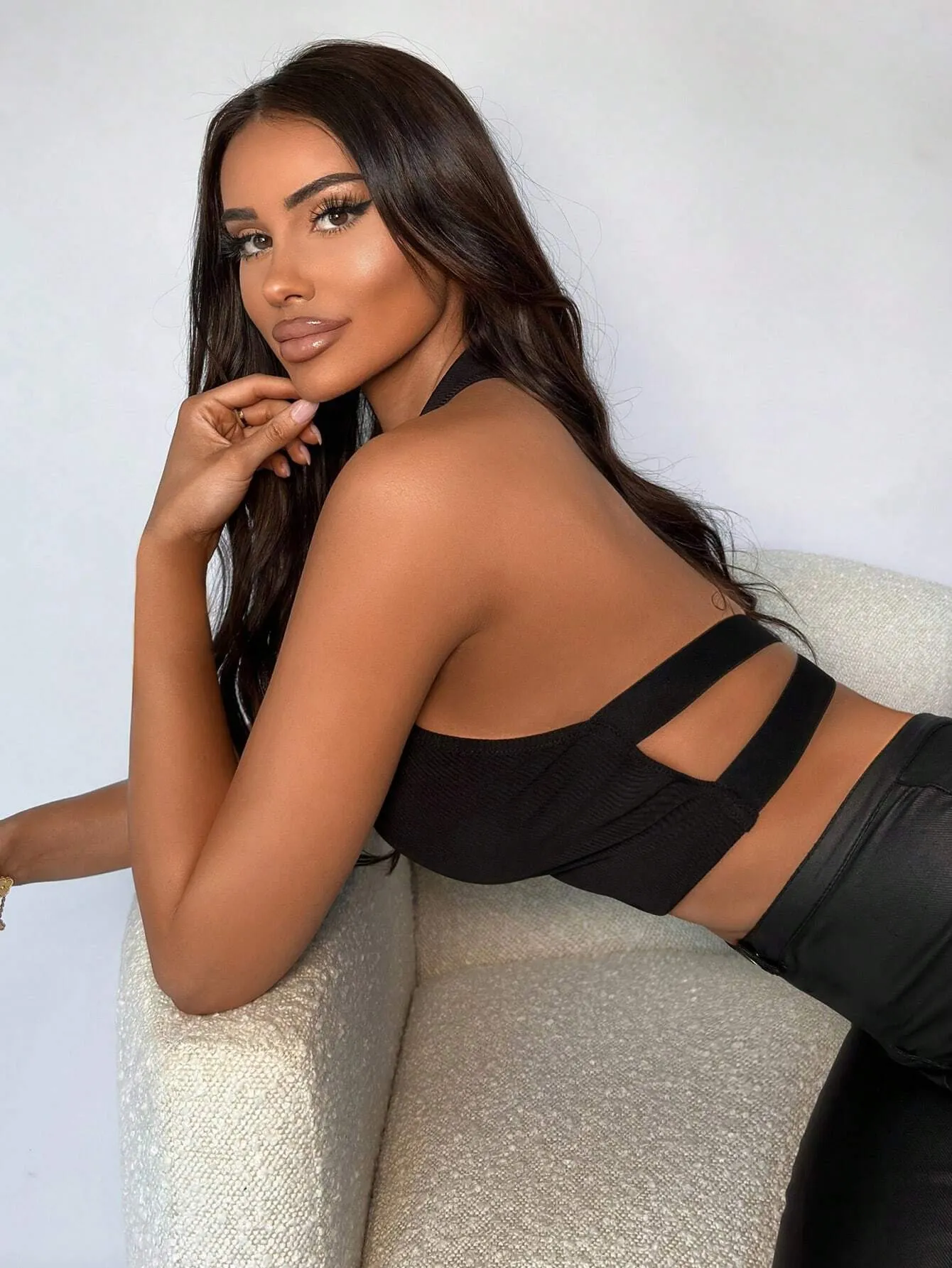 Sleek Ribbed Halter Crop Tank with Backless Hollow Design