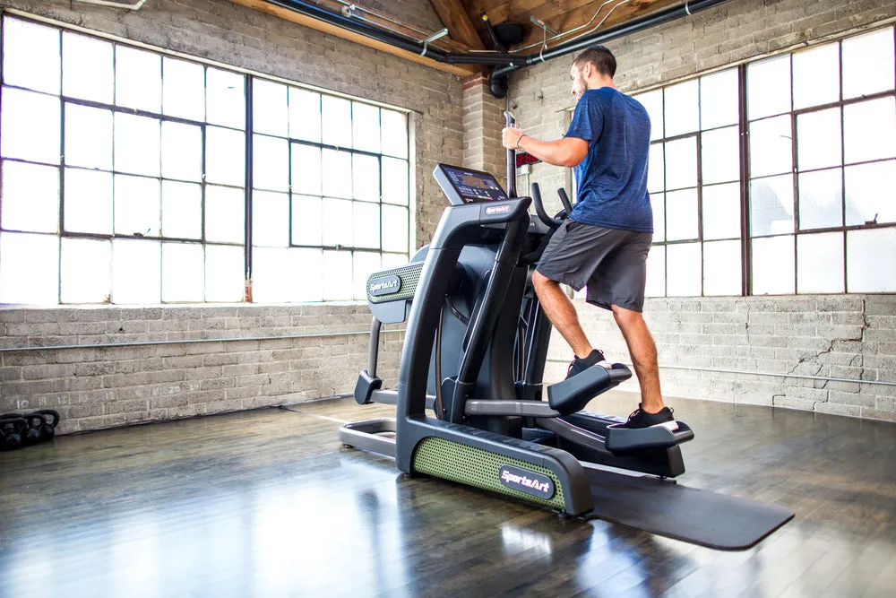 SportsArt Verso Status Eco-Powr Cross Trainer G886-1