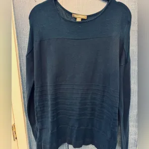 Tommy Bahama lightweight sweater with sheer details SP