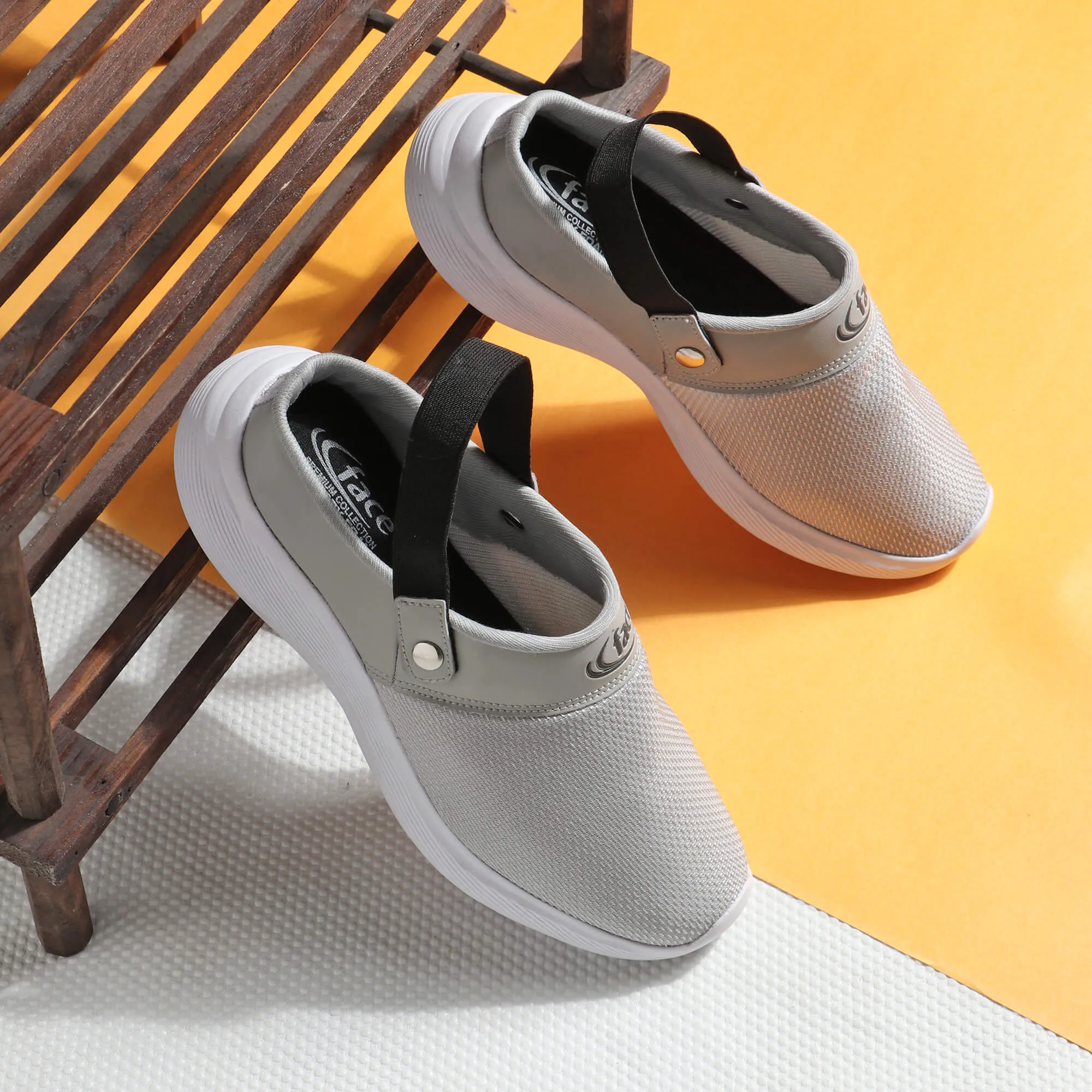 VISTARA 07 L. GREY STYLISH SUMMER CLOGS