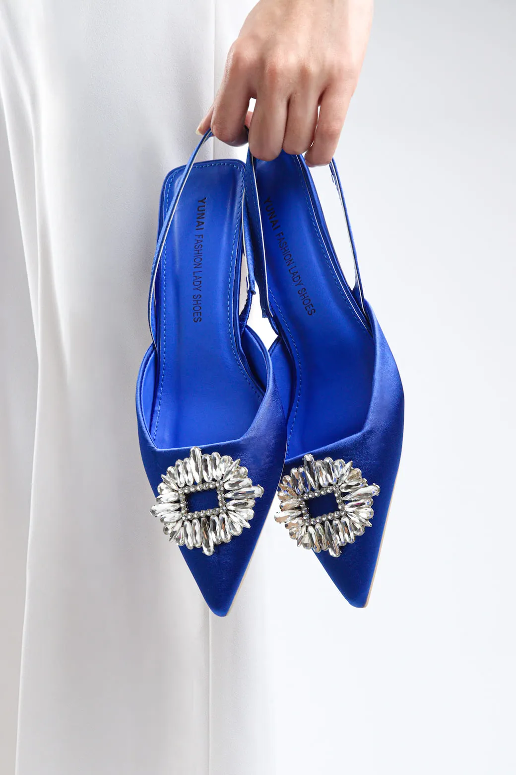 Yunai - Women's Diamond Embellished Kitten Heels
