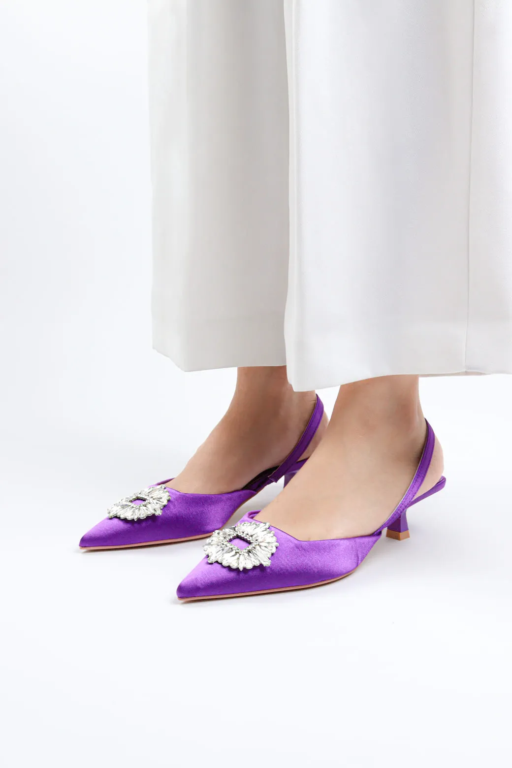 Yunai - Women's Diamond Embellished Kitten Heels